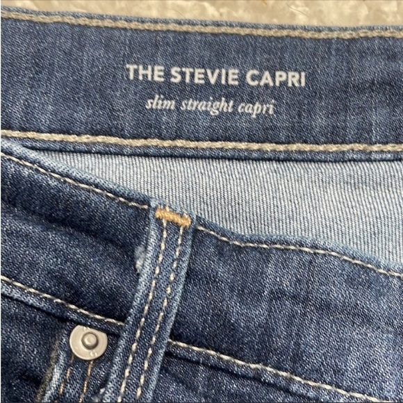 AG Jeans Denim Dark The Stevie Capri Ankle Cropped Stretchy Size 30 - Picture 4 of 13